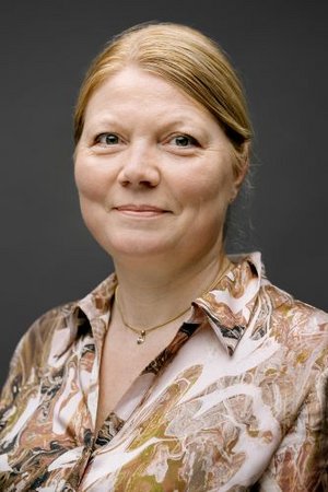 Professor Karin Lykke-Hartmann